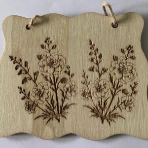 A plaque with two flours on it